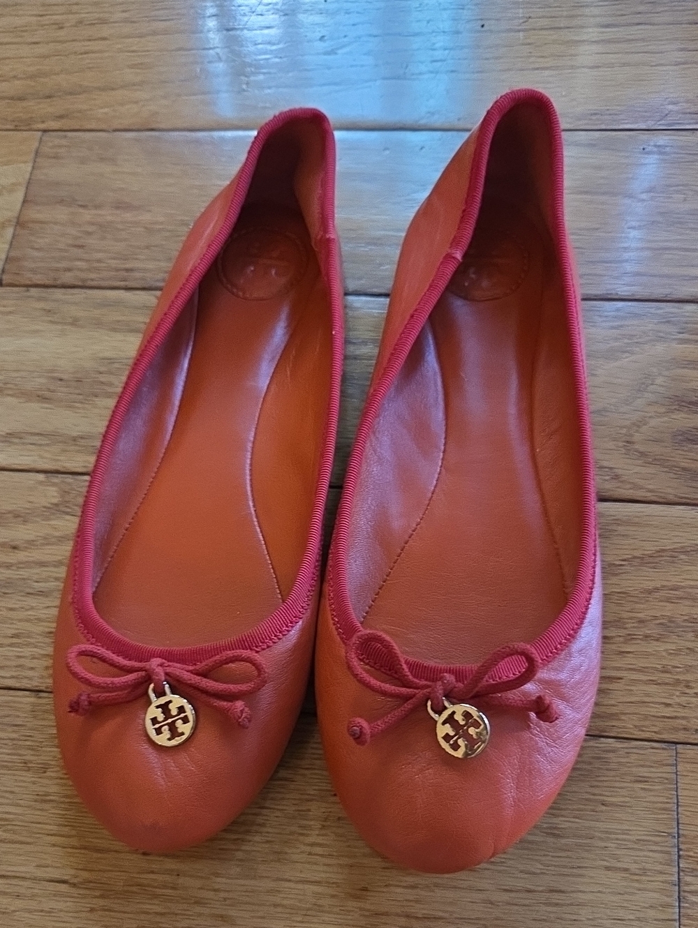 Tory Burch Coral Leather Ballet Flats with Gold Logo